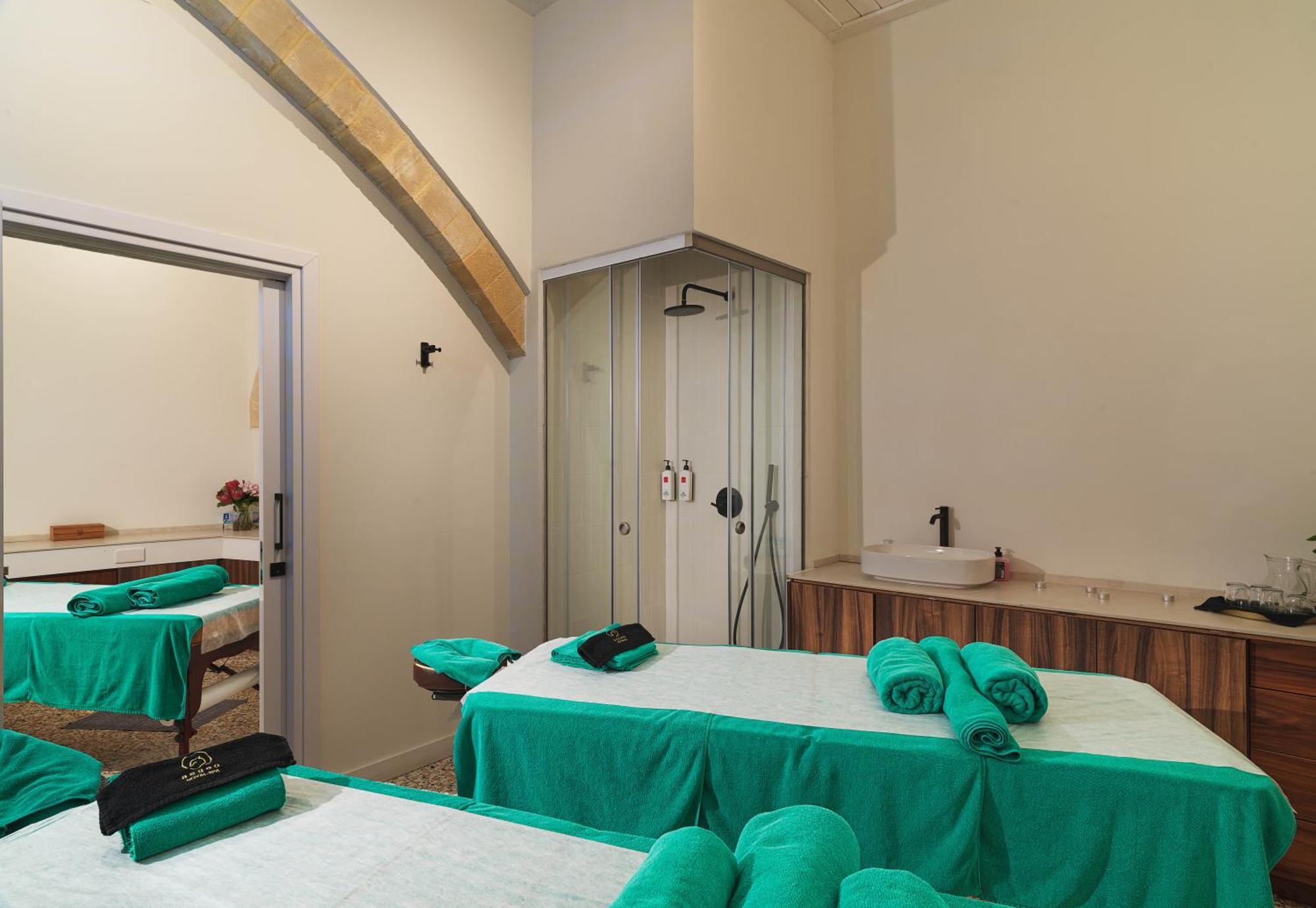 Leonardo Boutique Hotel Larnaca Exterior photo